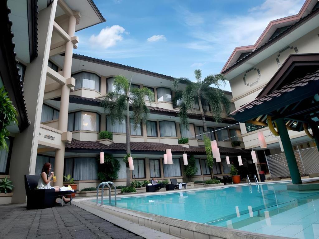 Bentani Hotel & Residence Cirebon Ngoại thất bức ảnh
